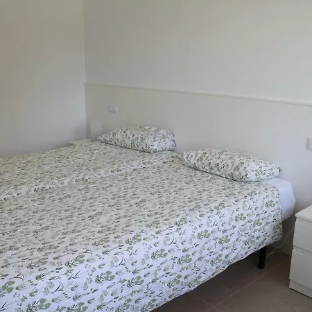 Apartamentos Loredo شقة *
