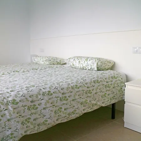 Apartamentos Loredo شقة *
